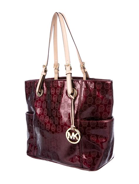 are all michael kors bags real leather quora|is Michael Kors leather real.